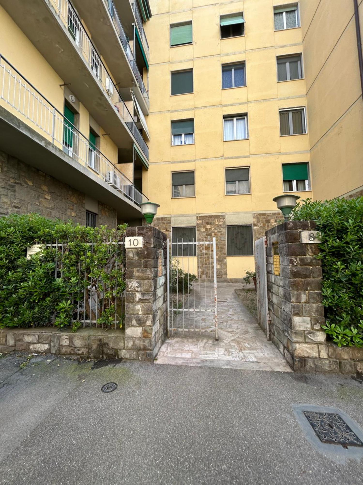 Appartamento Incantevole Con Patio Florence Exterior photo